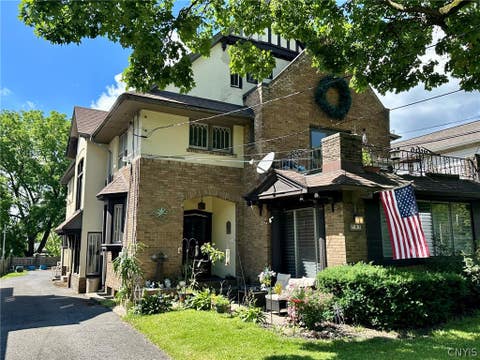 Homes For Sale - 707 Danforth Street<br/> Onondaga County, Syracuse, NY 13208