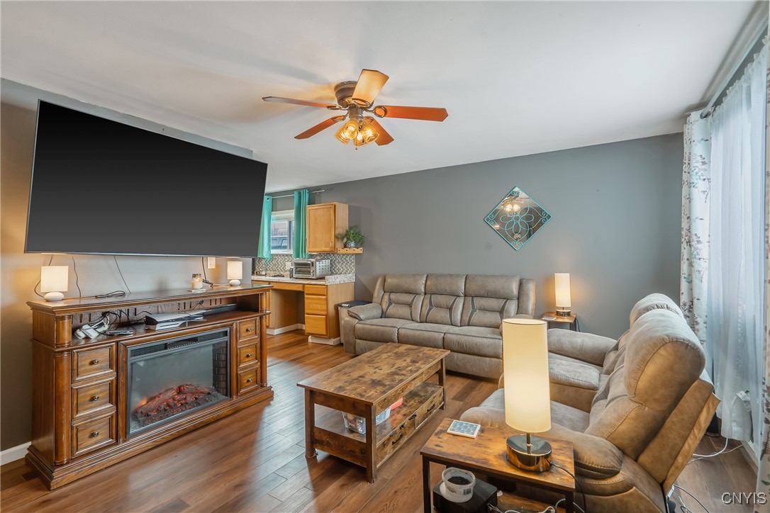 7821 Rinaldo Boulevard, Cicero, New York image 3