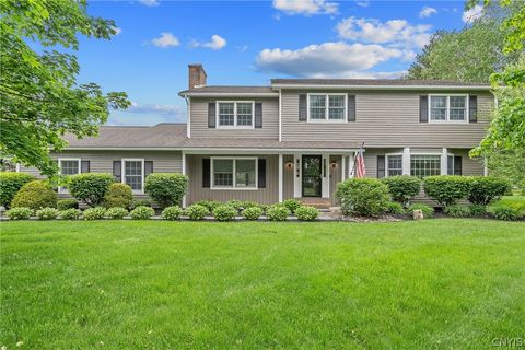 Homes For Sale - 8255 Drinkwater Lane<br/> Manlius, NY 13104