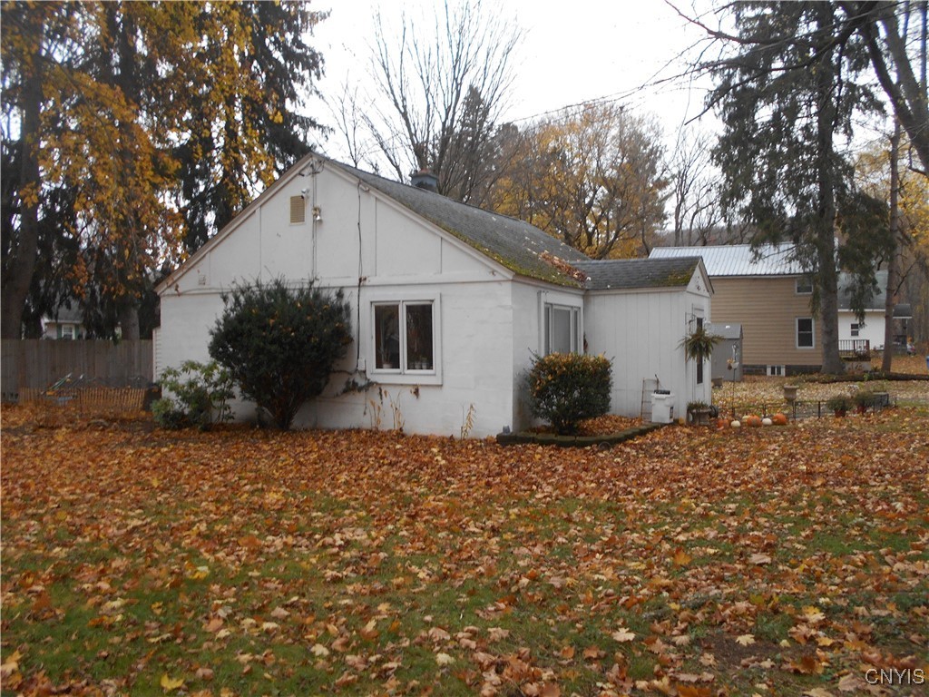 16 Willow Avenue, Cortland, New York image 3