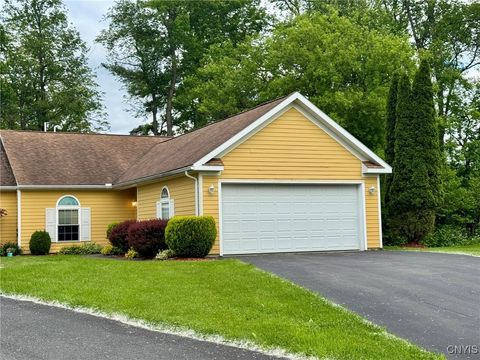 25 Fair Meadow Lane Clinton NY 13323