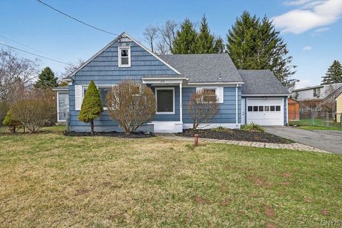 Homes For Sale - 111 Church Parkway<br/> Onondaga County, Cicero, NY 13212