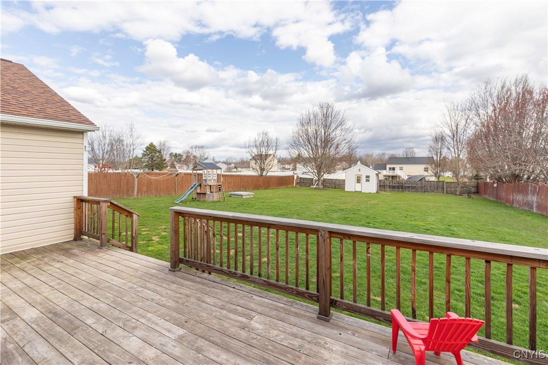 8683 Honeycomb Path Path, Cicero, New York image 24