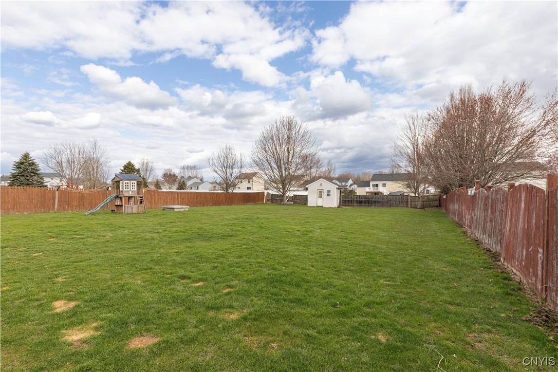 8683 Honeycomb Path Path, Cicero, New York image 25