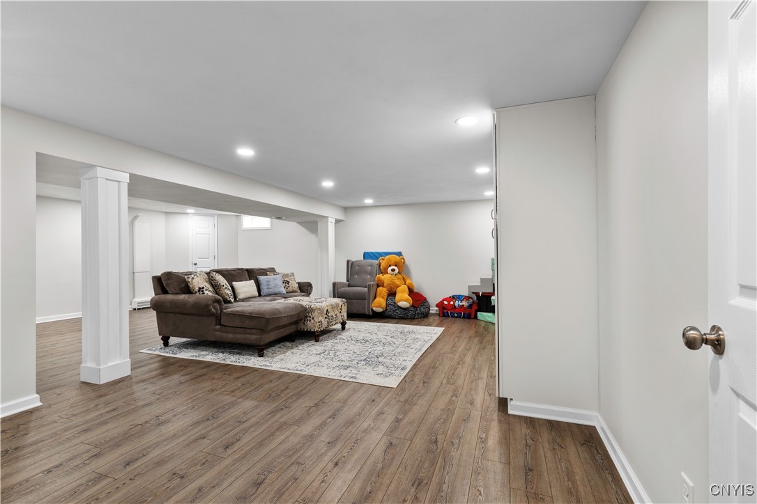 8683 Honeycomb Path Path, Cicero, New York image 20