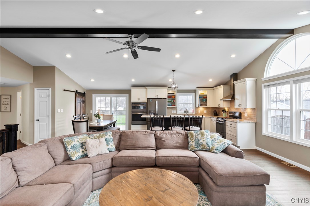 8683 Honeycomb Path Path, Cicero, New York image 6