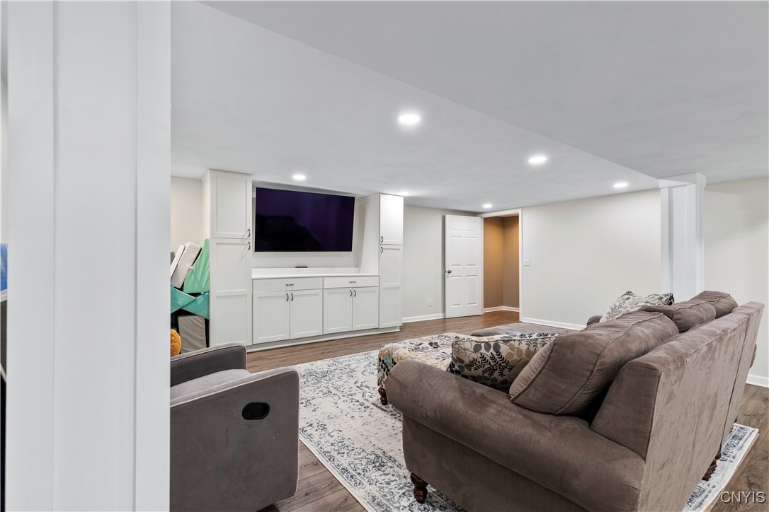 8683 Honeycomb Path Path, Cicero, New York image 22