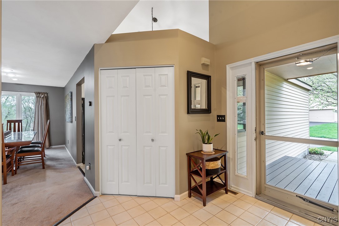 415 White Heron Circle, Manlius, New York image 3