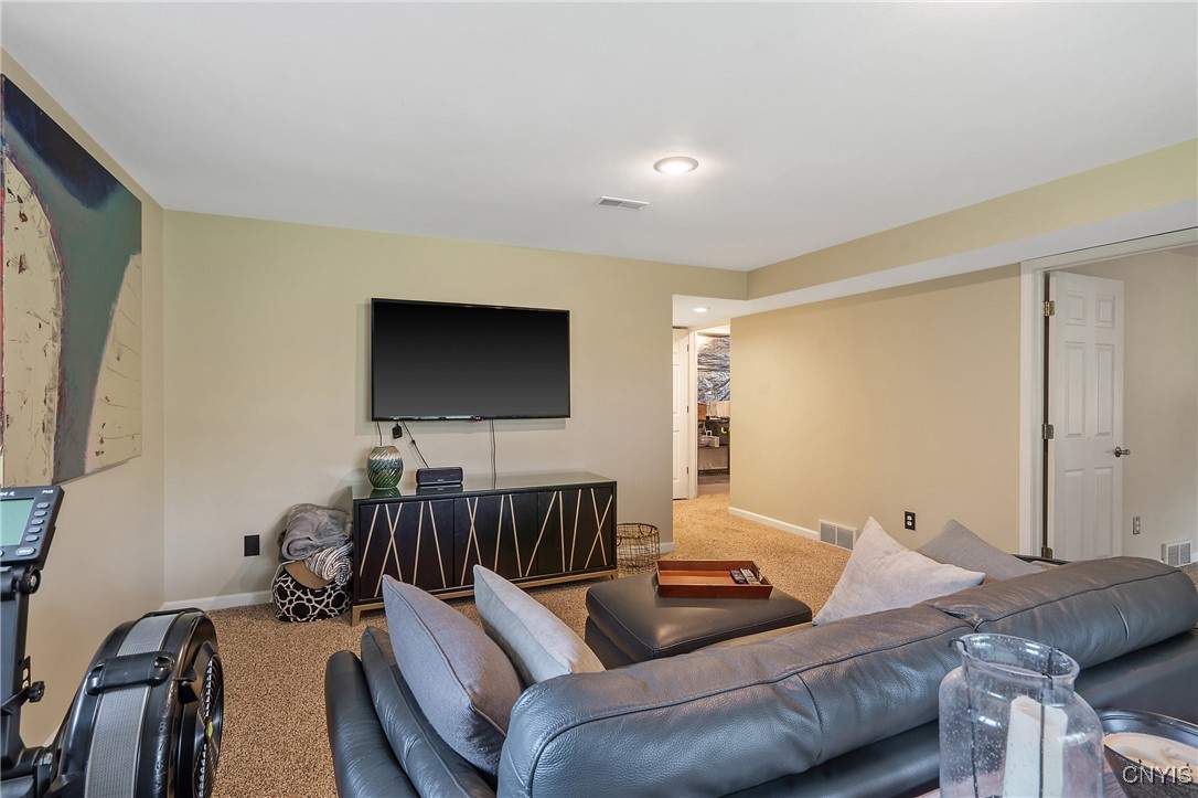 415 White Heron Circle, Manlius, New York image 30