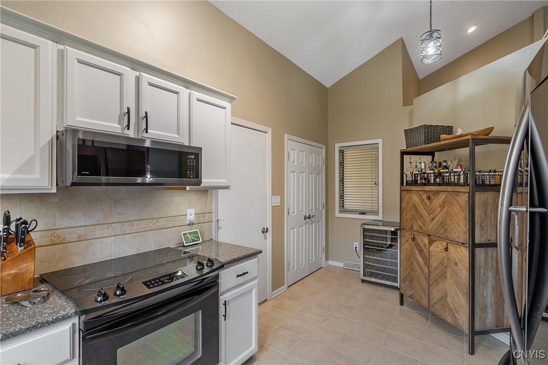415 White Heron Circle, Manlius, New York image 14