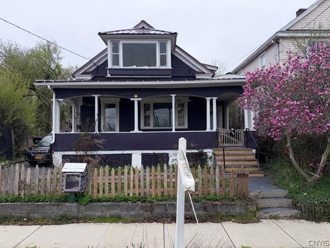 Photo for 327 Robinson Street