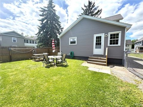 Tiny photo for 136 N Fulton Street, Auburn, NY 13021 (MLS # S1689190)