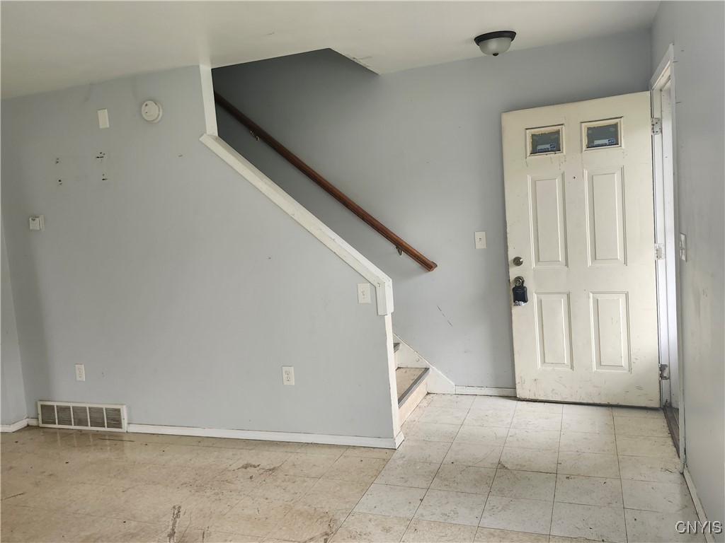 310 Merriman Avenue, Syracuse, New York image 4