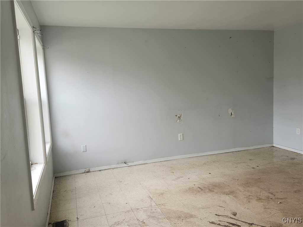 310 Merriman Avenue, Syracuse, New York image 3