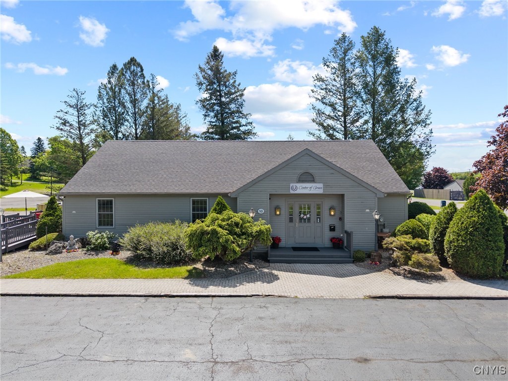 8219 Market Place