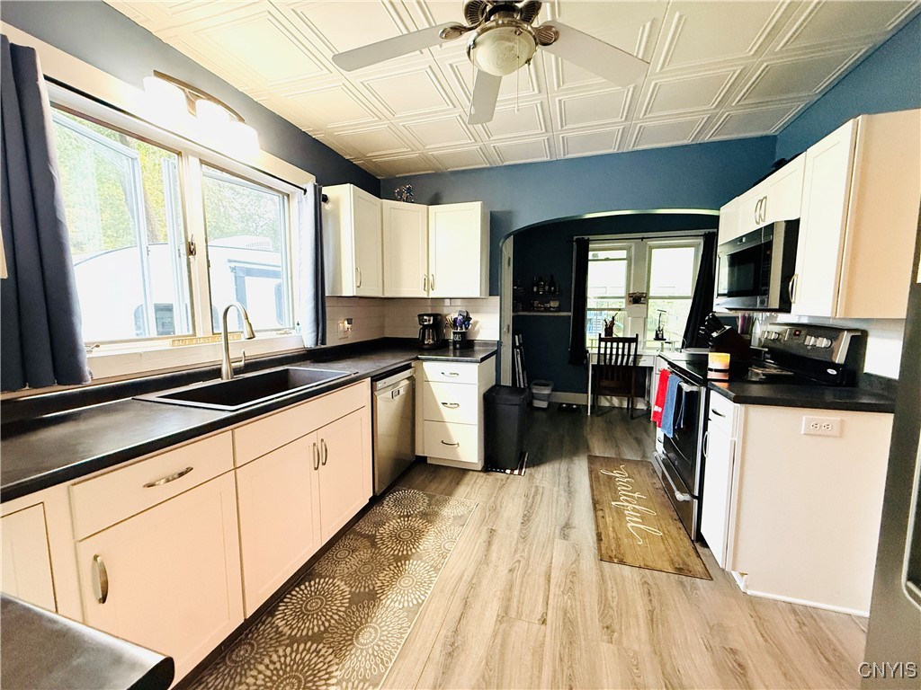 Cortland, New York 13045, United States, 3 Bedrooms Bedrooms, ,2 BathroomsBathrooms,Residential,Pending,212286