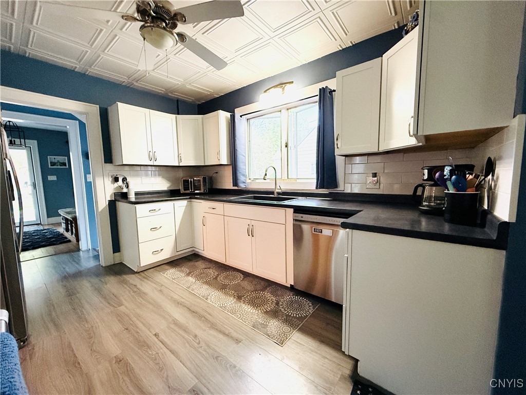 Cortland, New York 13045, United States, 3 Bedrooms Bedrooms, ,2 BathroomsBathrooms,Residential,Pending,212286