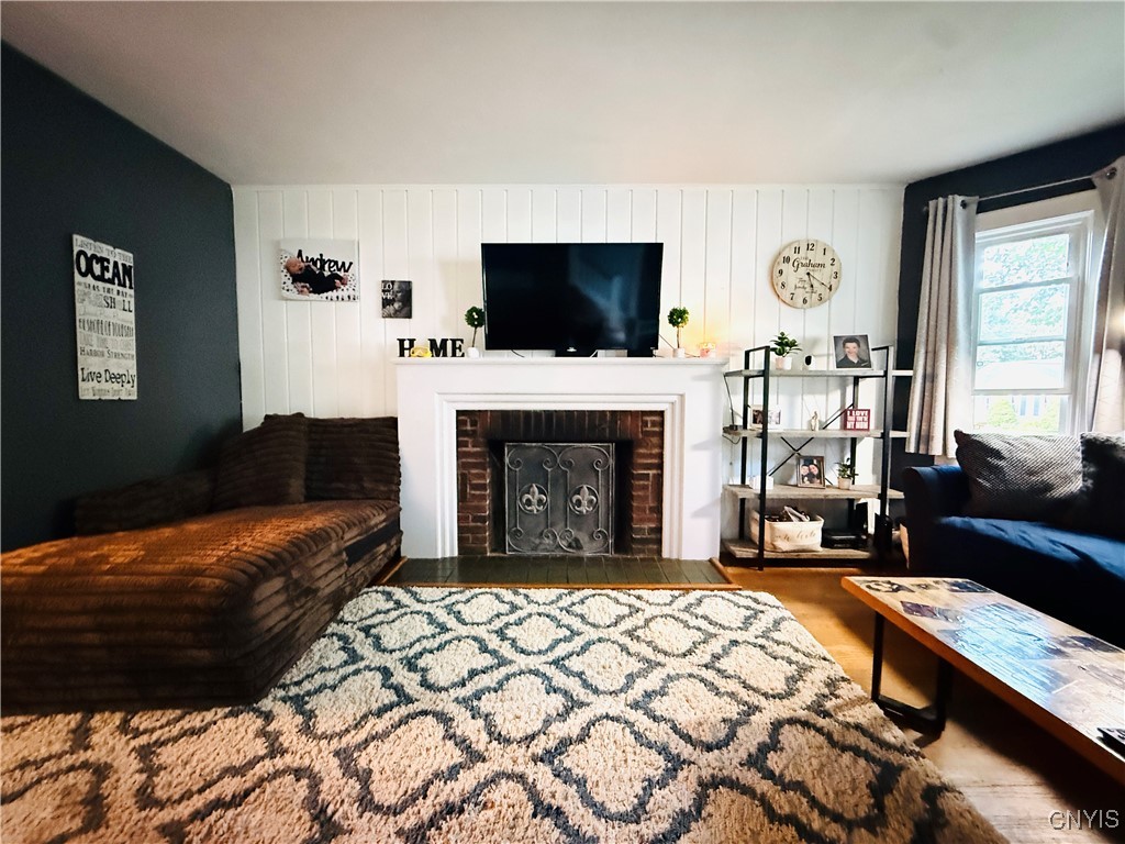 Cortland, New York 13045, United States, 3 Bedrooms Bedrooms, ,2 BathroomsBathrooms,Residential,Pending,212286