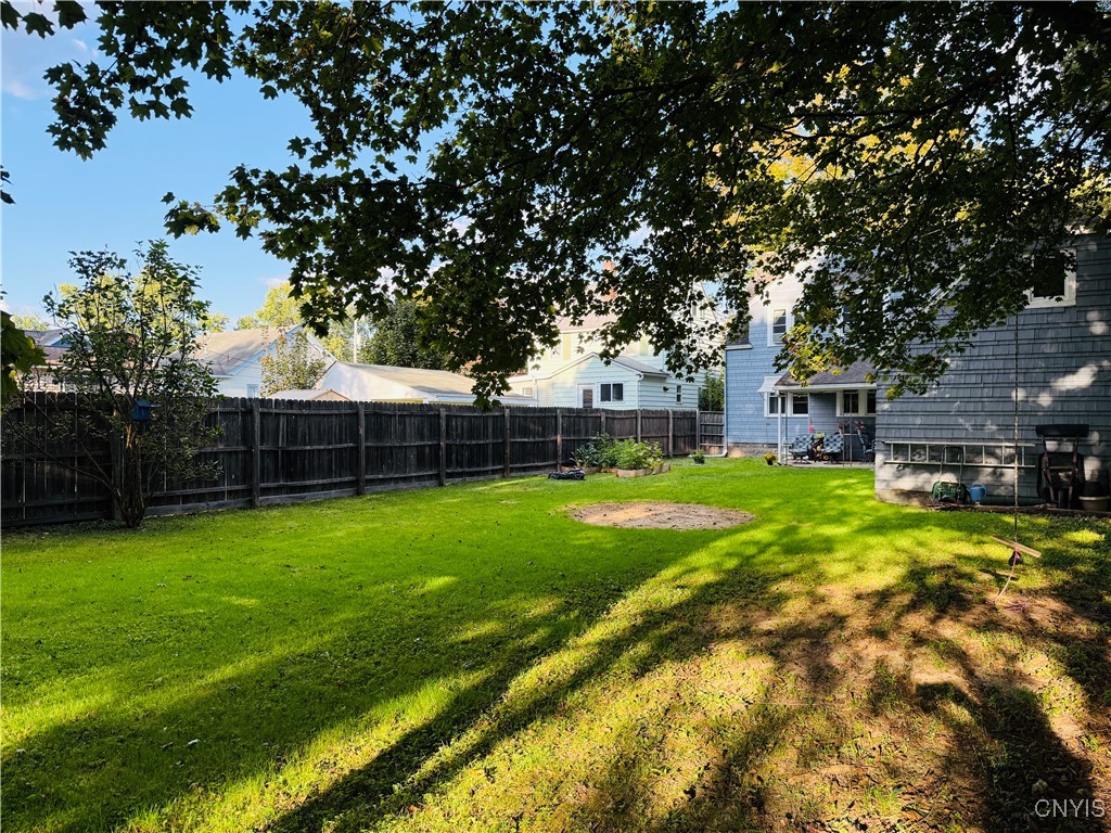 Cortland, New York 13045, United States, 3 Bedrooms Bedrooms, ,2 BathroomsBathrooms,Residential,Pending,212286