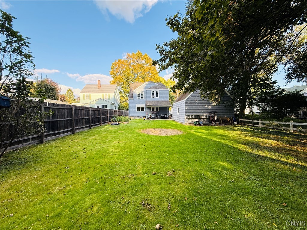 Cortland, New York 13045, United States, 3 Bedrooms Bedrooms, ,2 BathroomsBathrooms,Residential,Pending,212286