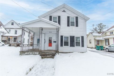Photo of 211 W Lynde Street, Watertown City, NY 13601 (MLS # S1653170)
