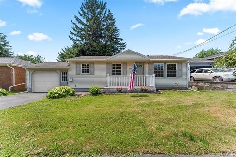 Homes For Sale - 225 Wainwright Avenue<br/> Onondaga County, Syracuse, NY 13208