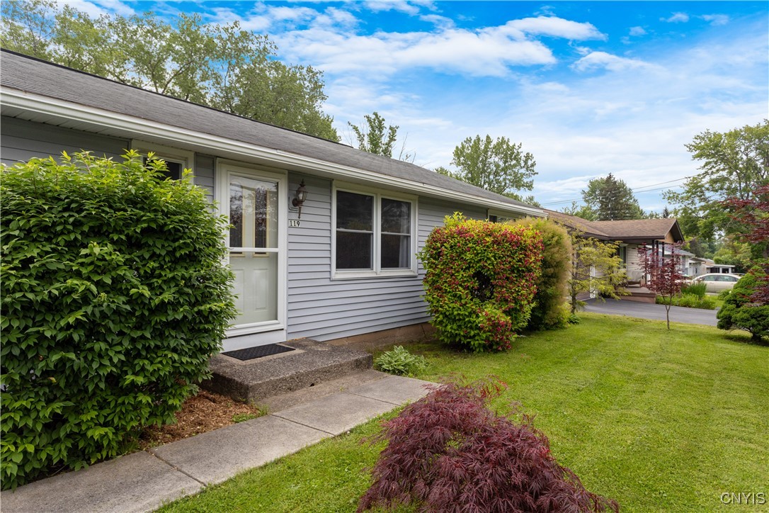 119 Florida Road S