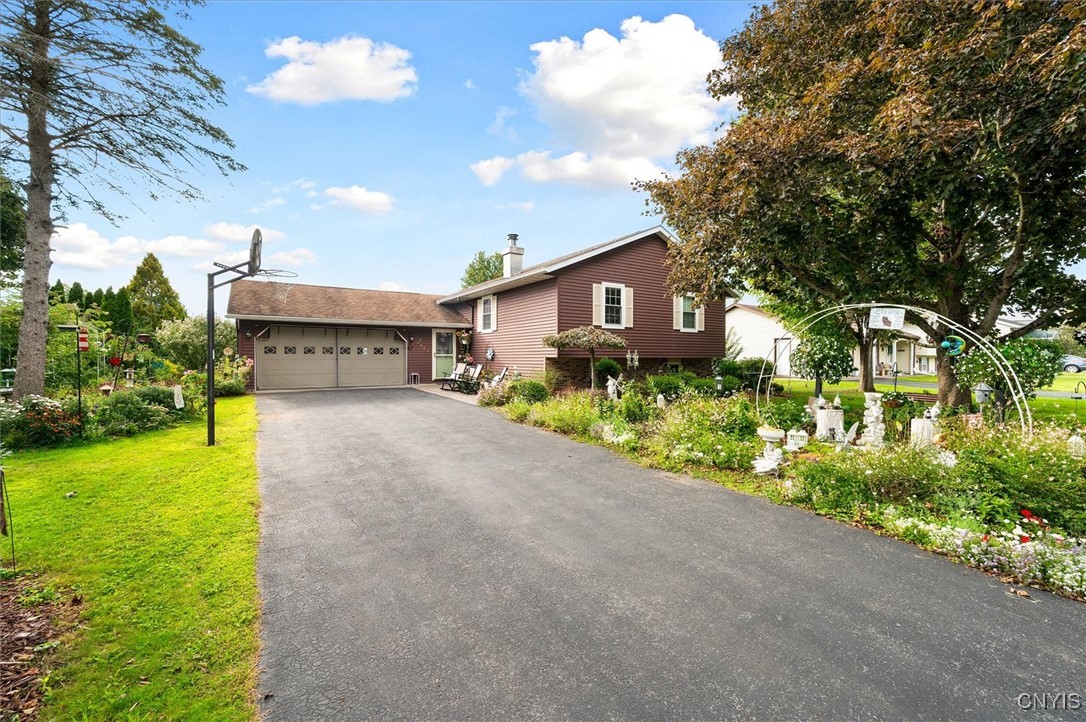 7989 Northwood Drive