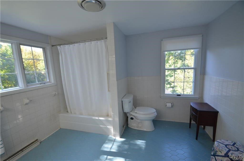 Dewitt, New York 13066, United States, 4 Bedrooms Bedrooms, ,3 BathroomsBathrooms,Residential,Active,176647