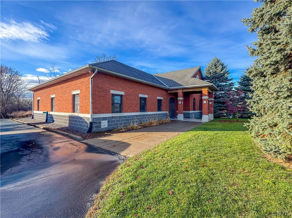 Photo of 2080 Cranebrook Drive, Aurelius, NY 13021 (MLS # S1710683)