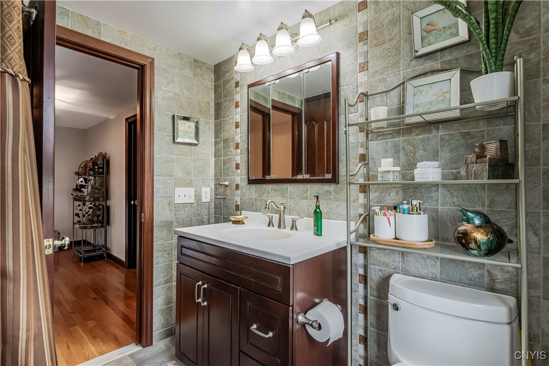 422 Sunlit Terrace, Utica, New York image 38
