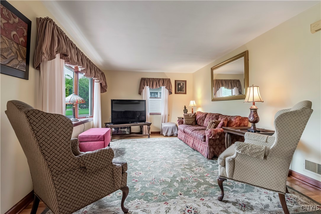 422 Sunlit Terrace, Utica, New York image 12
