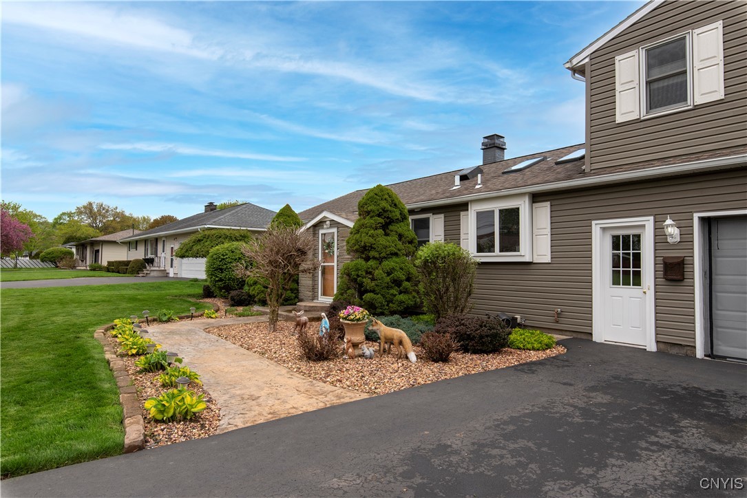 422 Sunlit Terrace, Utica, New York image 2