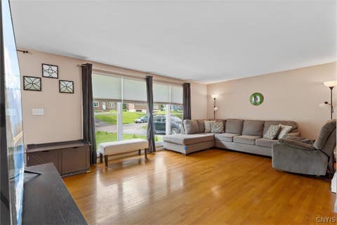 Tiny photo for 308 Stanton Drive, DeWitt, NY 13214 (MLS # S1689587)