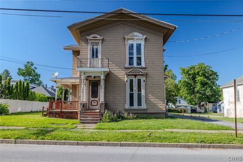 Photo of 132 Chapel Street, Lenox, NY 13032 (MLS # S1693687)