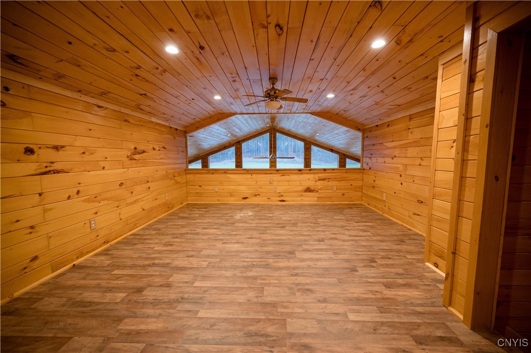 289 Twin Ponds Drive, Newport, New York image 31