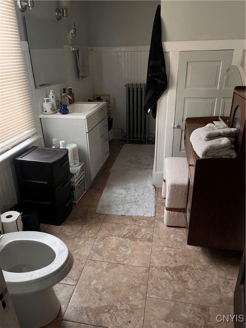 Tiny photo for 607 Tulip Street #2, Salina, NY 13088 (MLS # S1657502)