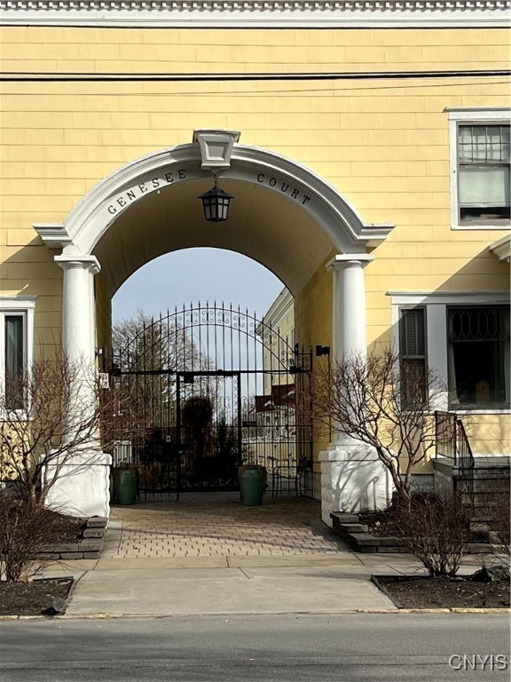19 Genesee Court 19