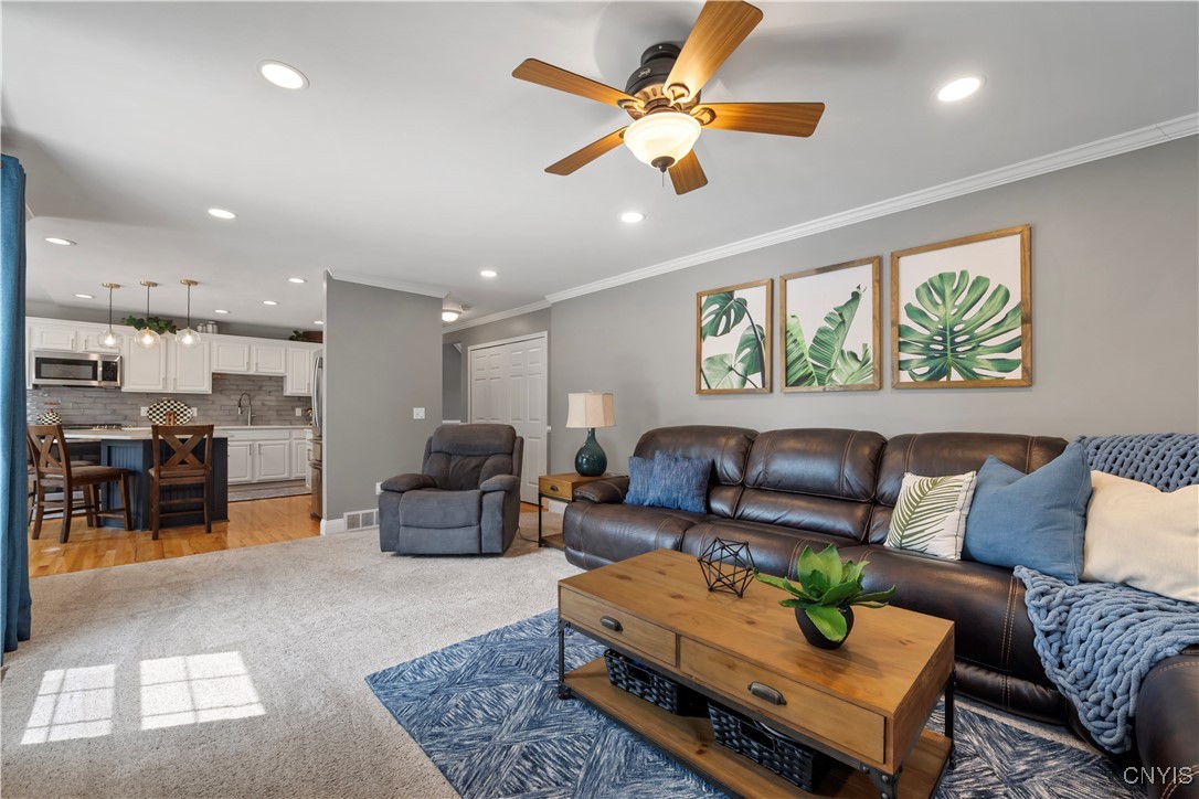 5273 Medasano Circle, Clay, New York image 20