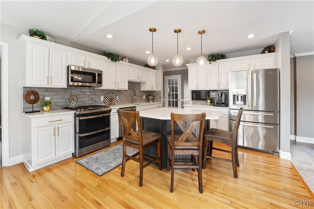 5273 Medasano Circle, Clay, New York image 7