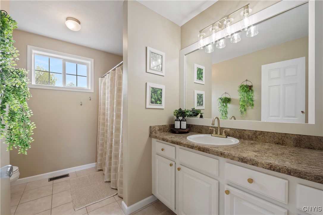 5273 Medasano Circle, Clay, New York image 31