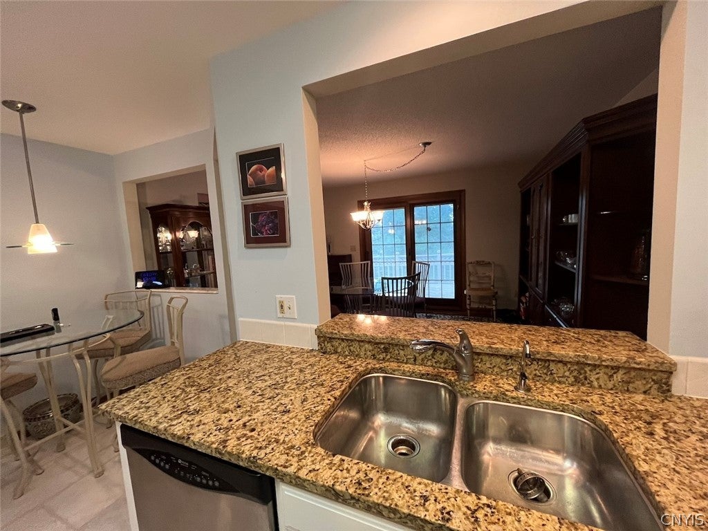 79 Hillcrest Heights