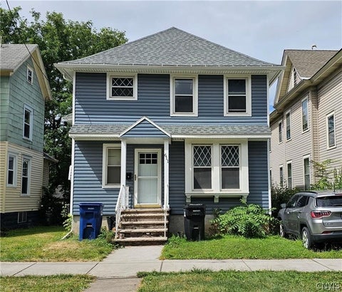 Photo of 611 Highland Street, Syracuse, NY 13203 (MLS # S1711699)