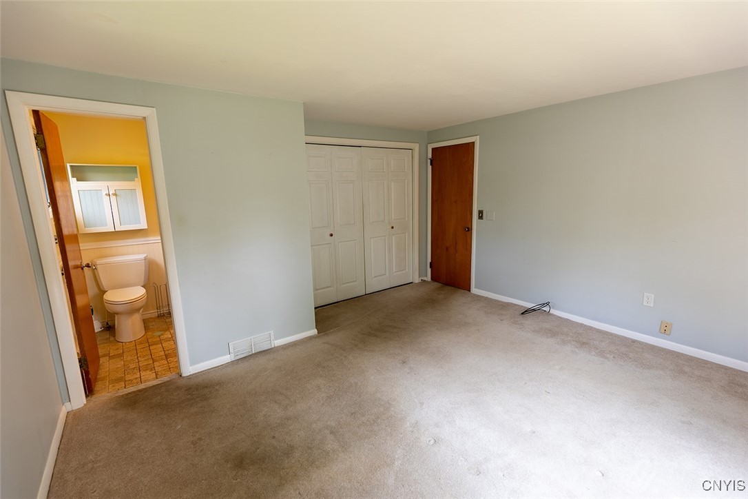 215 Burlington Drive, Manlius, New York image 10