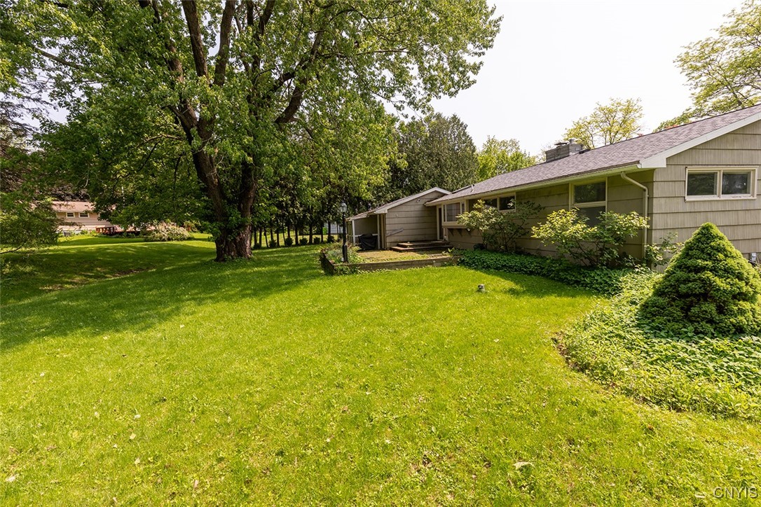 215 Burlington Drive, Manlius, New York image 33