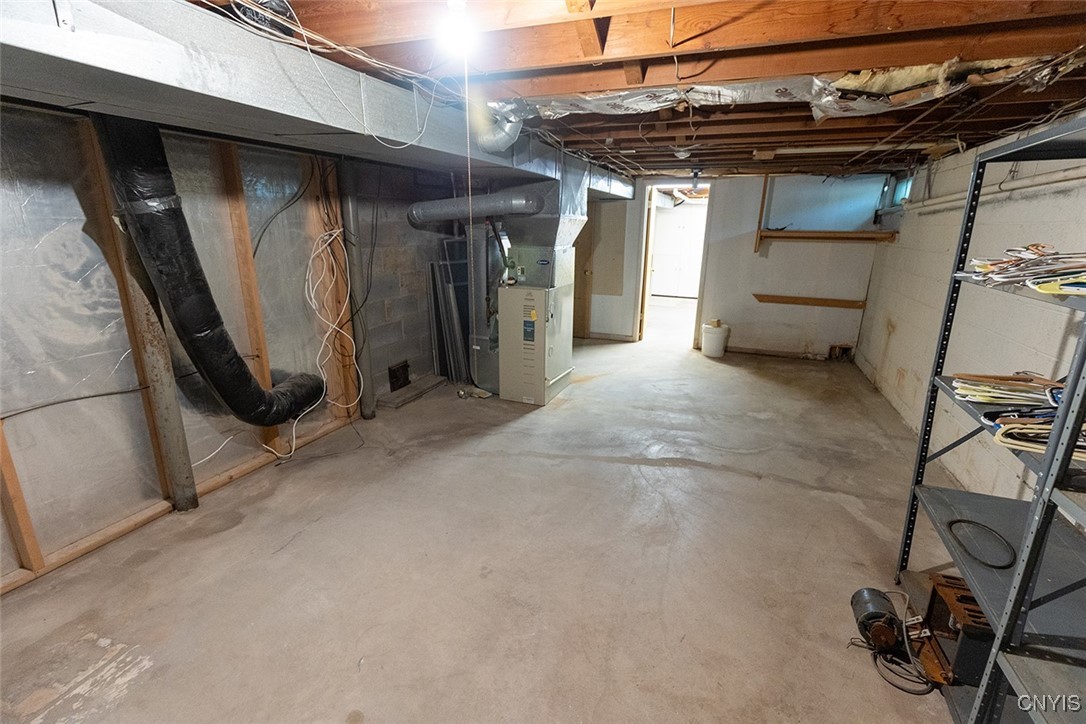 215 Burlington Drive, Manlius, New York image 30