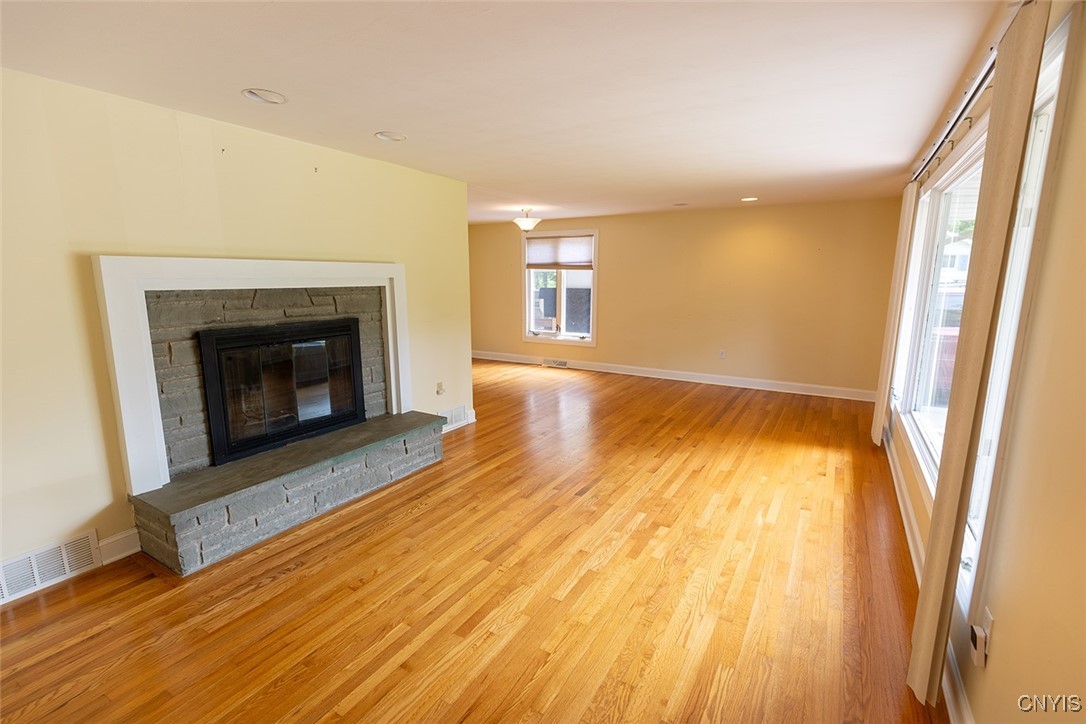 215 Burlington Drive, Manlius, New York image 7