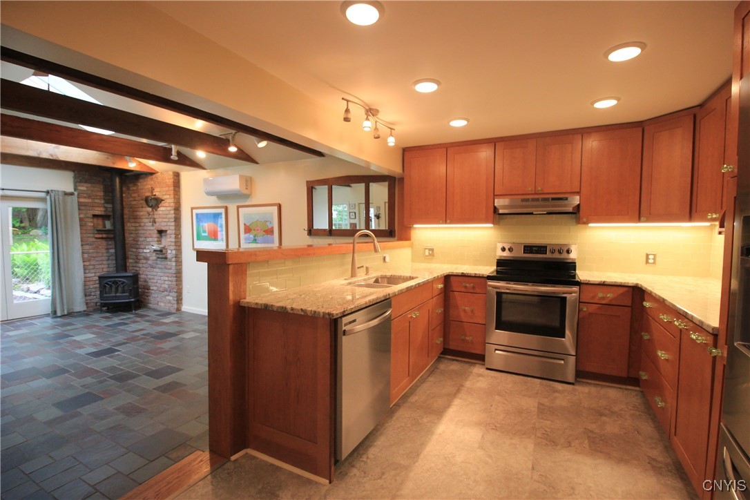 14 Fenner Street, Cazenovia, New York image 11