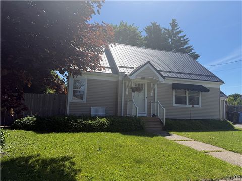 Homes For Sale - 25 Yong Street<br/> Cortland County, Cortland, NY 13045