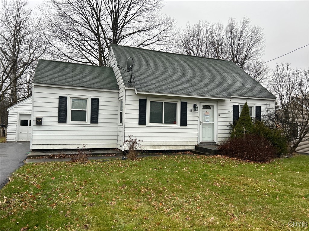 111 Richardson Drive, Clay, New York image 1